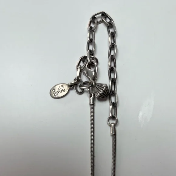 Vintage Marjorie Baer SF Metal Hammered Silver Medallion Necklace - Picture 4 of 4